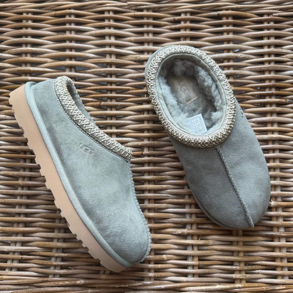 UGG Tasman II Slipper Moss Green Womens Size 7 Slip On Shoes Comfort